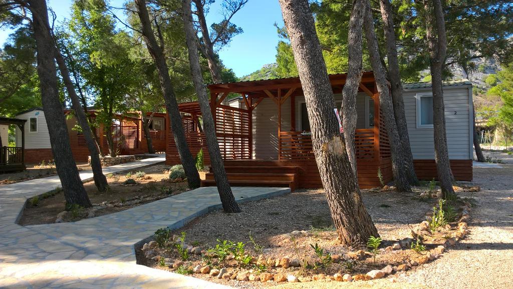 Mobile Home Navis Starigrad Paklenica Ngoại thất bức ảnh